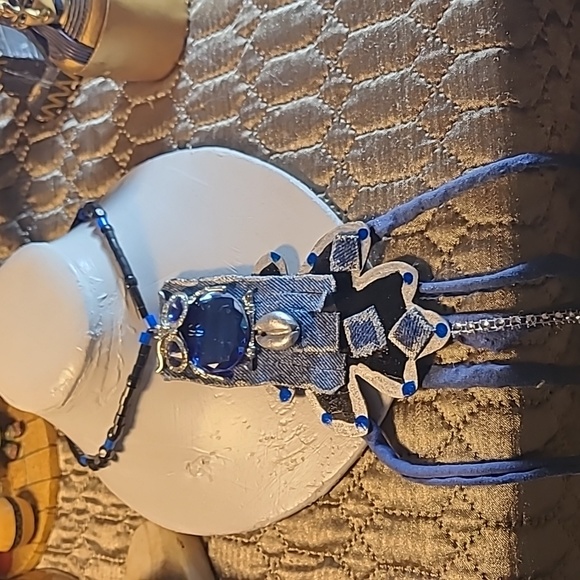 Wise ole owl denim fabric necklace - Picture 5 of 8